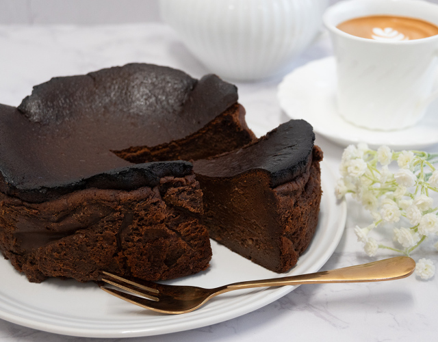 やぎミルクのバスクチーズケーキ-ショコラ-